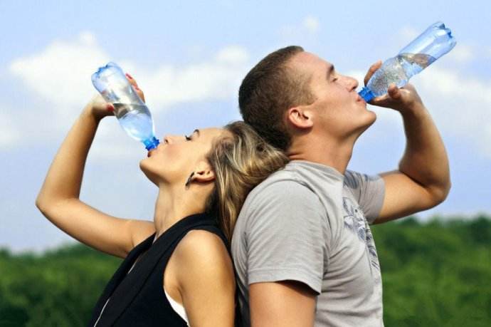 关于健康饮水方法