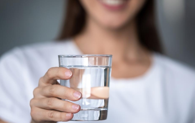 水